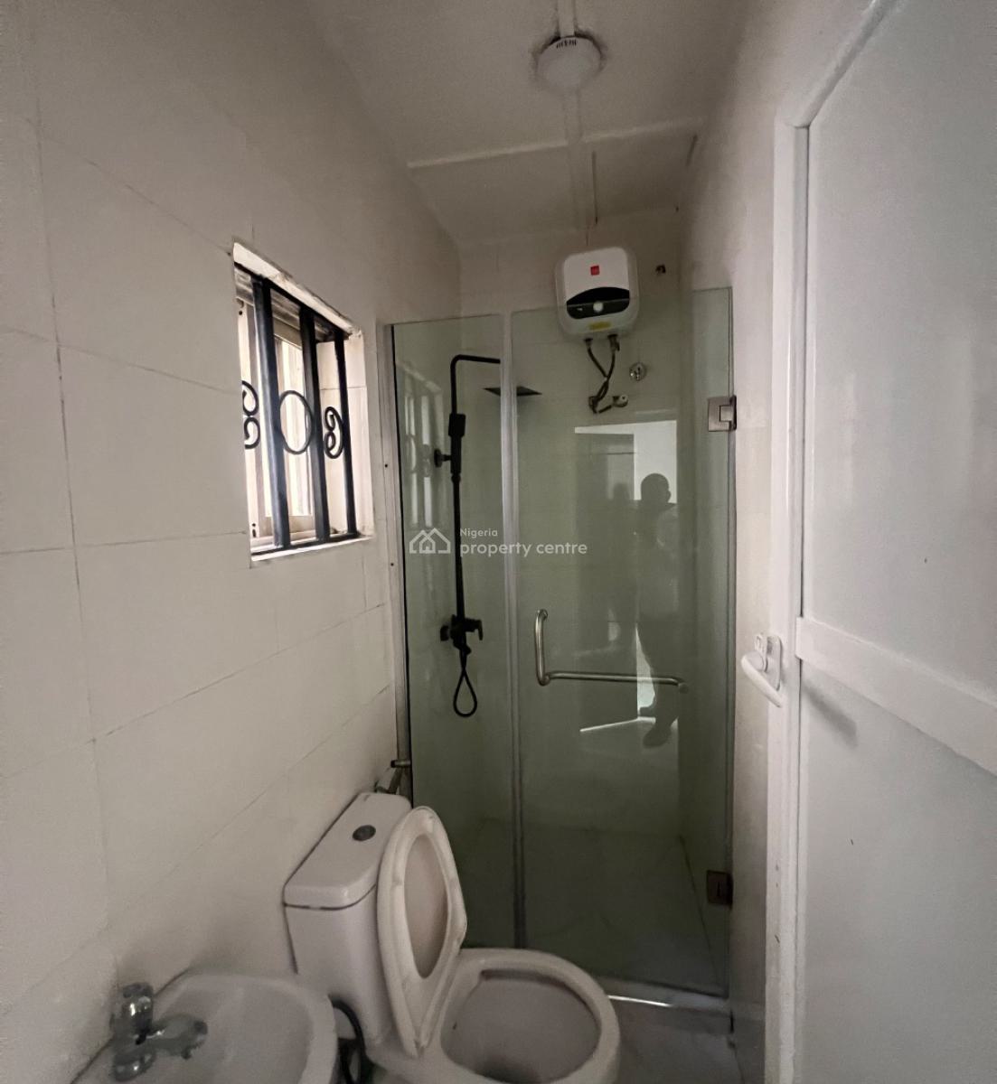 Self Con Apartment at Lekki Phase 1, Lekki Phase 1, Lekki, Lagos, Self Contain (single Rooms) for Rent