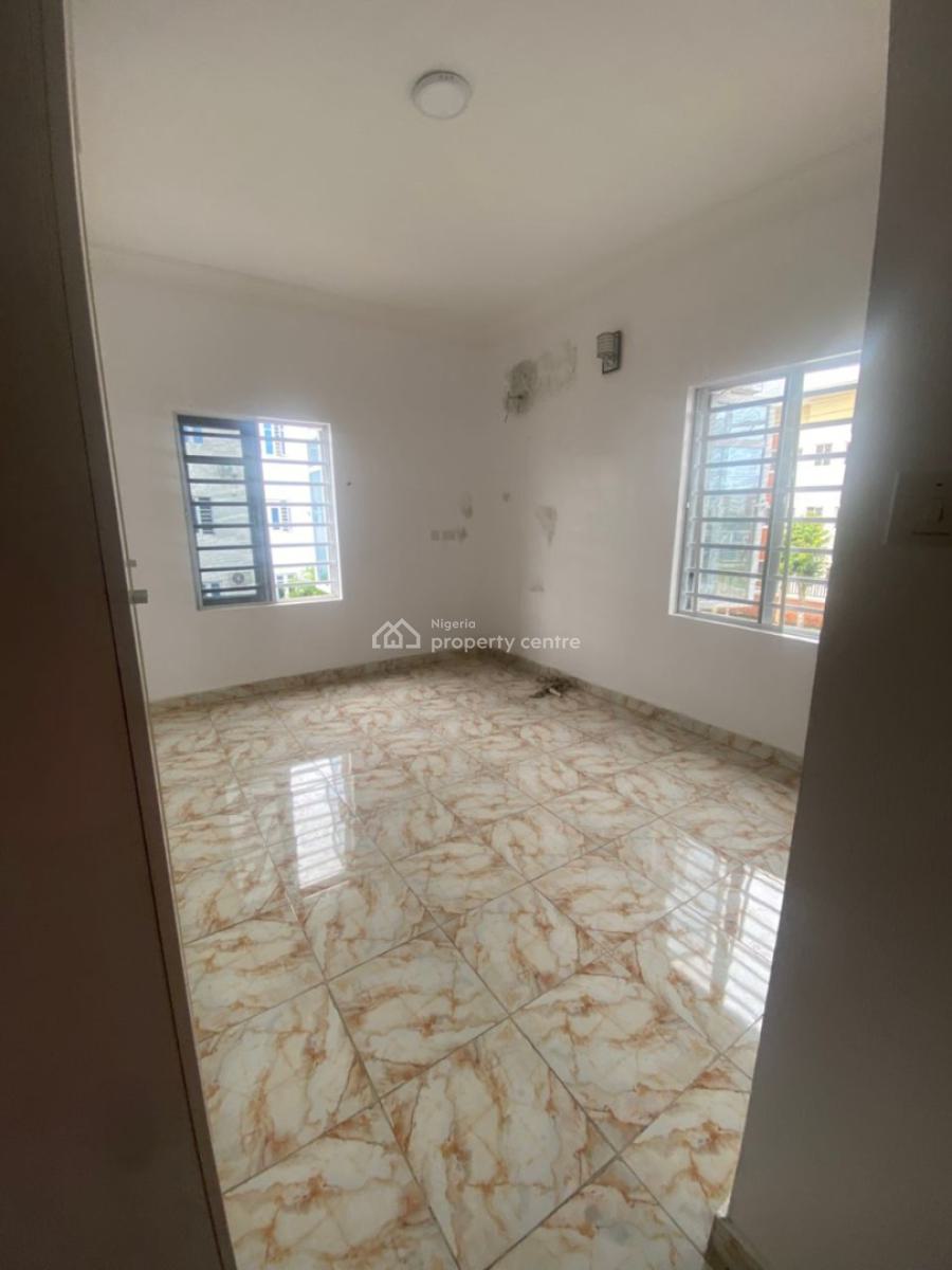 Well Maintained 2 Bedroom Flat, Abraham Adesanya, Sangotedo, Ajah, Lagos, Flat / Apartment for Rent