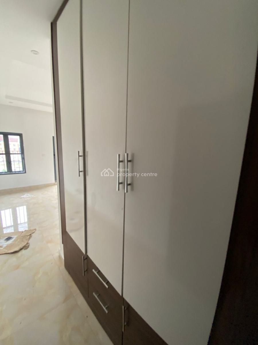 Specious 3 Bedroom Flat, Oniru, Victoria Island (vi), Lagos, Flat / Apartment for Rent