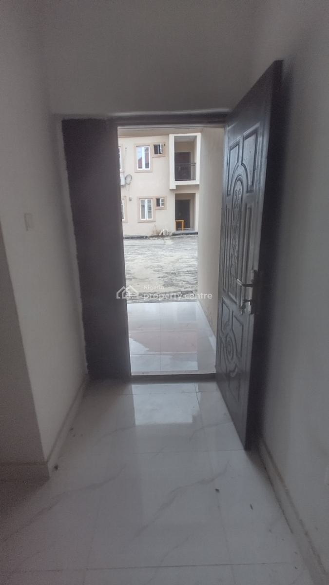 Mini Flat in a Nice Neighborhood, Majek Bus Stop, Sangotedo, Ajah, Lagos, Mini Flat (room and Parlour) for Rent