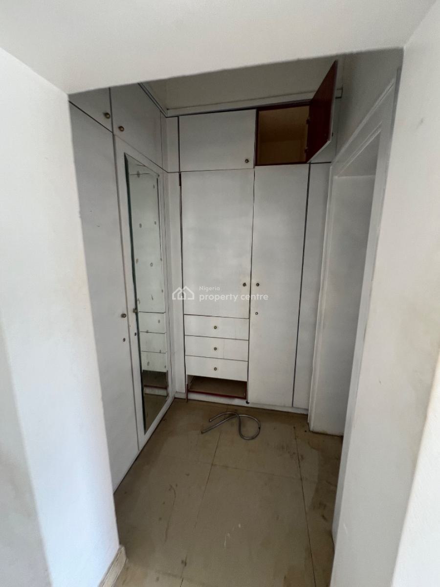 Nice 3 Bedroom Flat with Self Contain Bq, Office/resident)1st Floor, Tarred Rd, Jabi Main(by Shoprite) Tarred Road, Jabi, Abuja, Flat / Apartment for Rent
