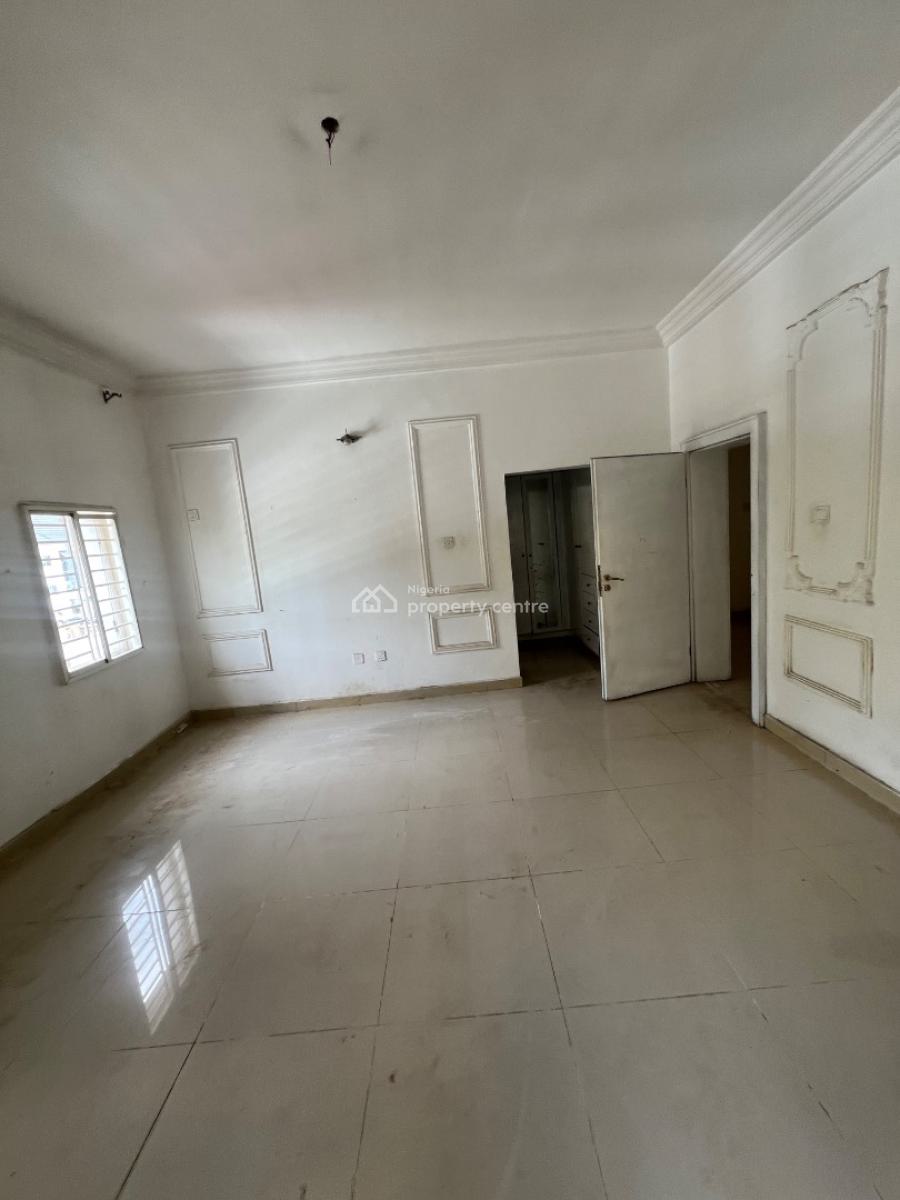 Nice 3 Bedroom Flat with Self Contain Bq, Office/resident)1st Floor, Tarred Rd, Jabi Main(by Shoprite) Tarred Road, Jabi, Abuja, Flat / Apartment for Rent