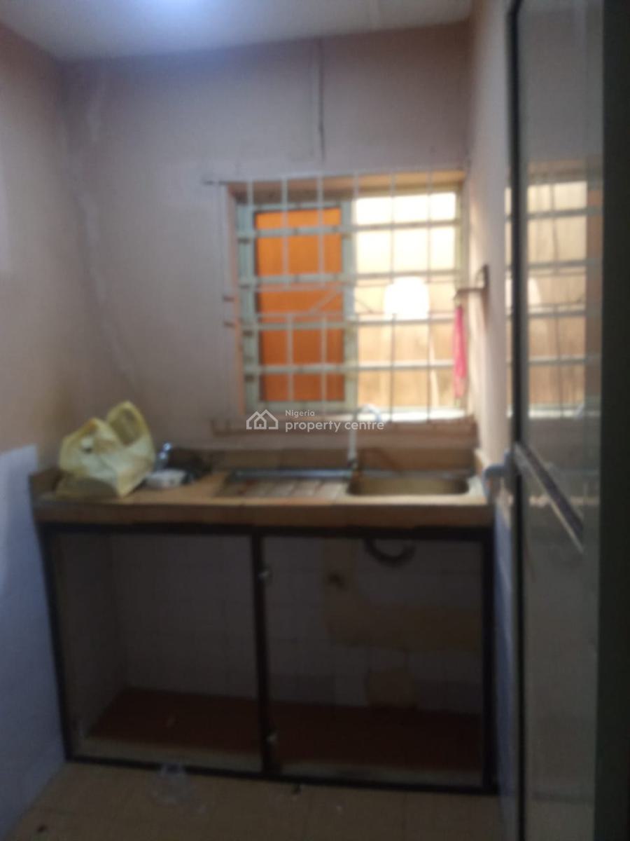Room Self Contain, Obayan, Akoka, Yaba, Lagos, Self Contain (single Rooms) for Rent