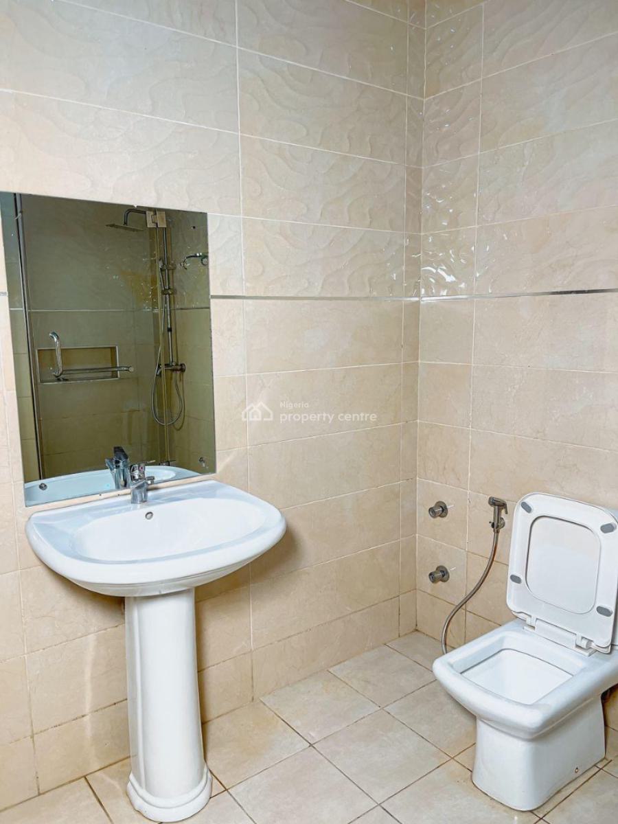 Luxurious 3 Bedroom Apartment with Bq, Lekki, Lagos, Flat / Apartment Short Let