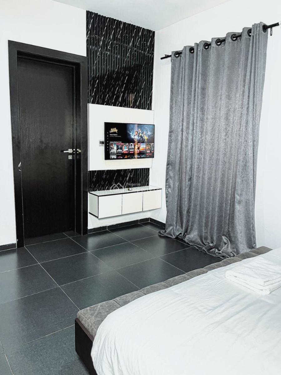 Luxurious 3 Bedroom Apartment with Bq, Lekki, Lagos, Flat / Apartment Short Let