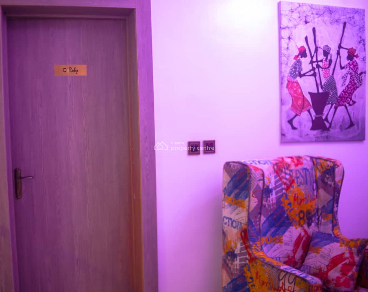 Nicely Furnished 5 Bedroom Apartment, Ikeja Gra, Ikeja, Lagos, Flat / Apartment Short Let