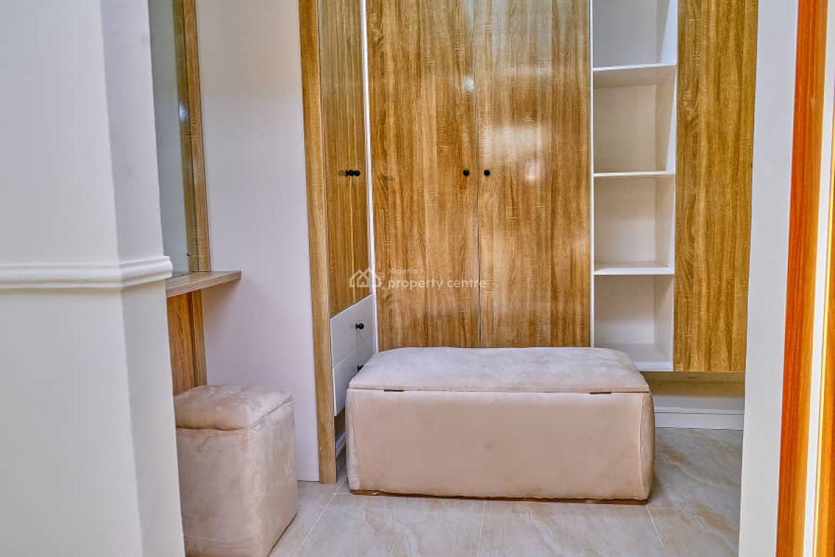 Nicely Furnished 3 Bedroom Apartment, Ajah, Lagos, Flat / Apartment Short Let