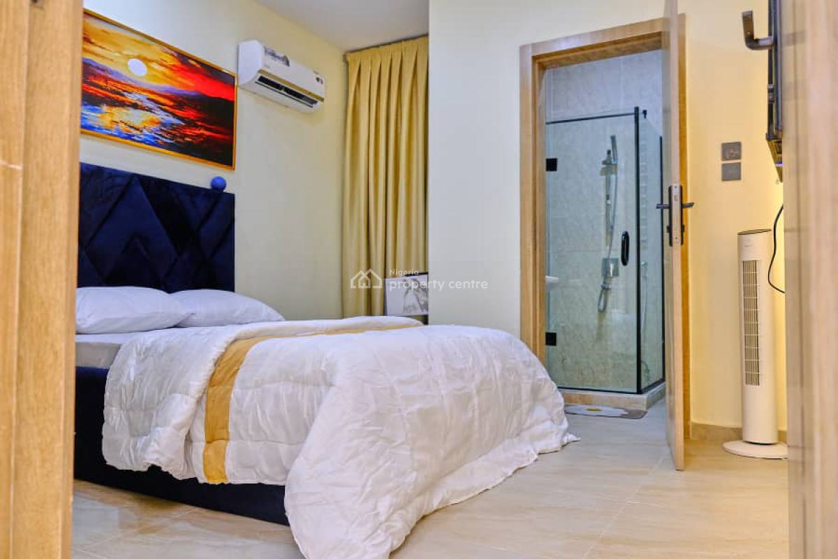 Nicely Furnished 3 Bedroom Apartment, Ajah, Lagos, Flat / Apartment Short Let