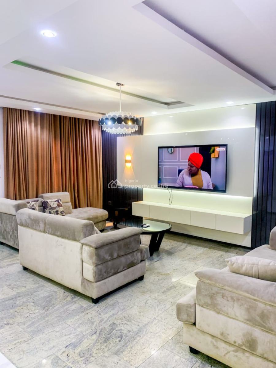 Nicely Furnished 4 Bedroom Apartment, Magodo, Lagos, Flat / Apartment Short Let