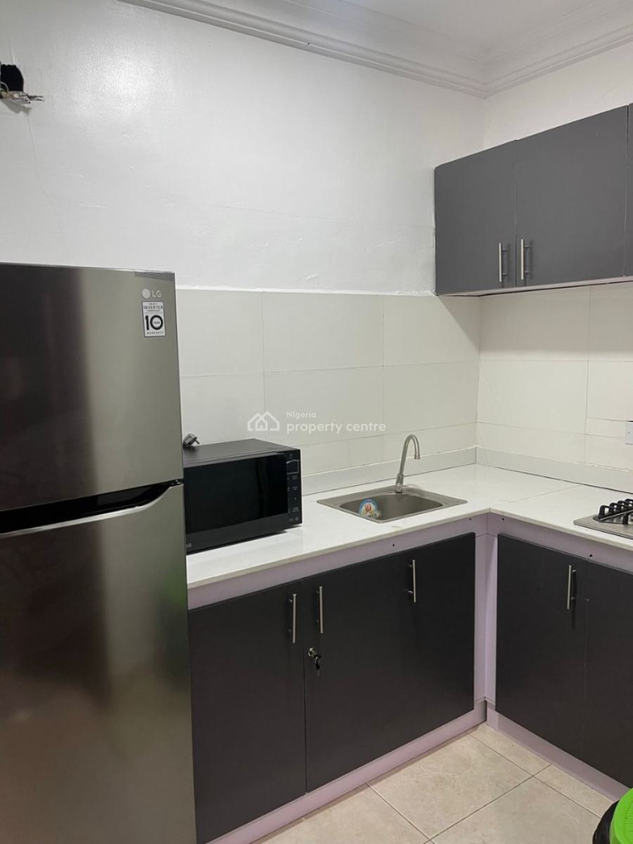 Nicely Furnished 1 Bedroom Apartment, Lekki Phase 1, Lekki, Lagos, Flat / Apartment Short Let