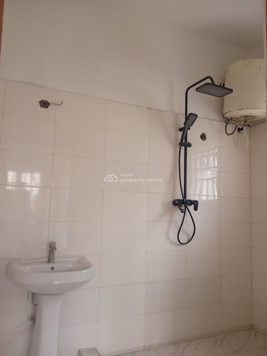 Standard Luxury 3 Bedroom Apartment, 32 Niye Seyi Street, Badore, Ajah, Lagos, Flat / Apartment for Rent