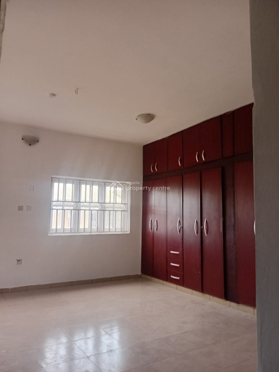Standard Luxury 3 Bedroom Apartment, 32 Niye Seyi Street, Badore, Ajah, Lagos, Flat / Apartment for Rent