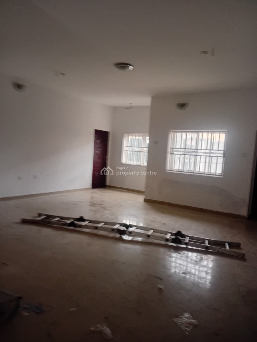 Standard Luxury 3 Bedroom Apartment, 32 Niye Seyi Street, Badore, Ajah, Lagos, Flat / Apartment for Rent