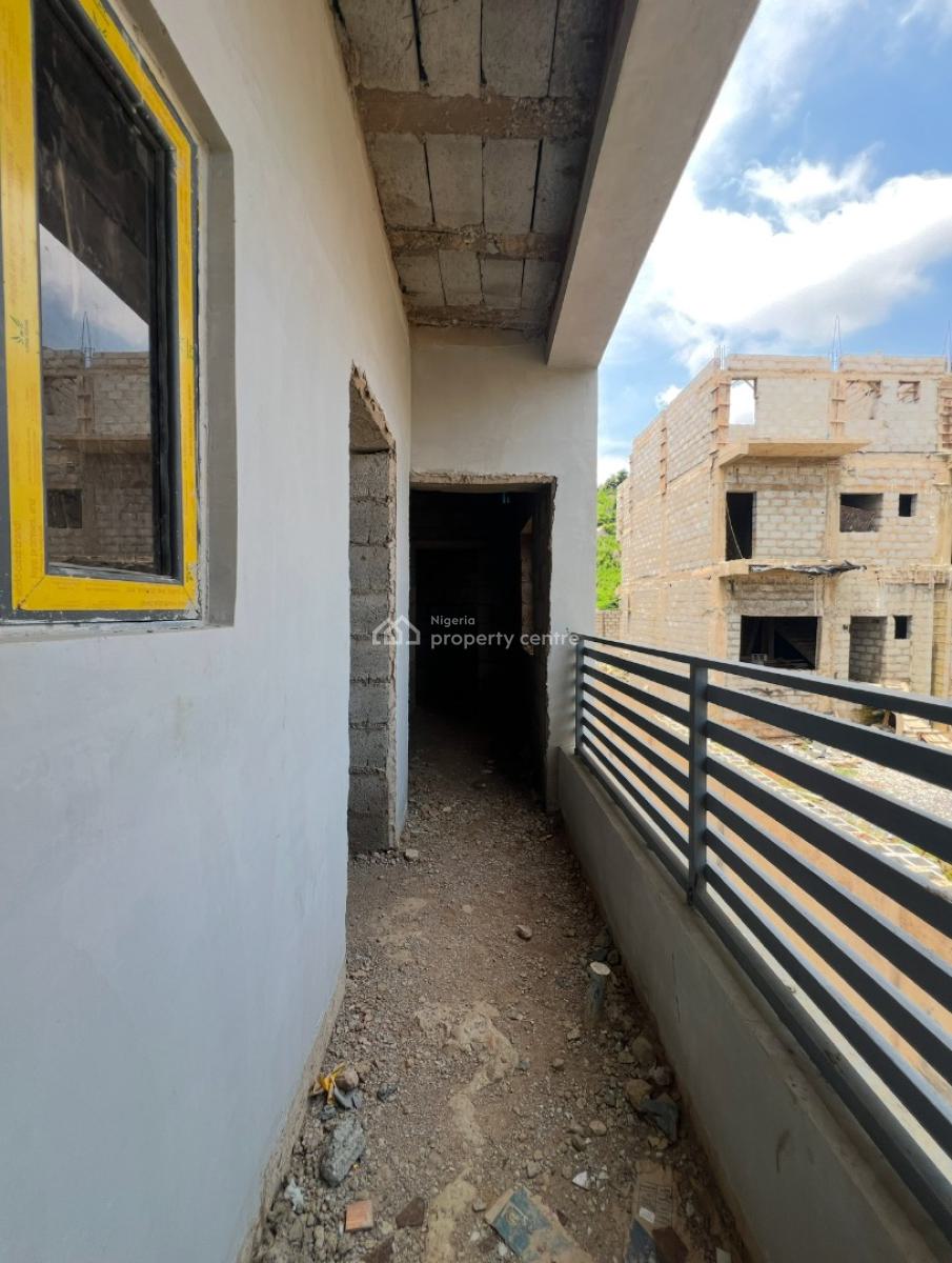 Distress Advance Shell & Spacious 3 Bedroom Apartment with En-suite Bq, Katampe, Abuja, Flat / Apartment for Sale