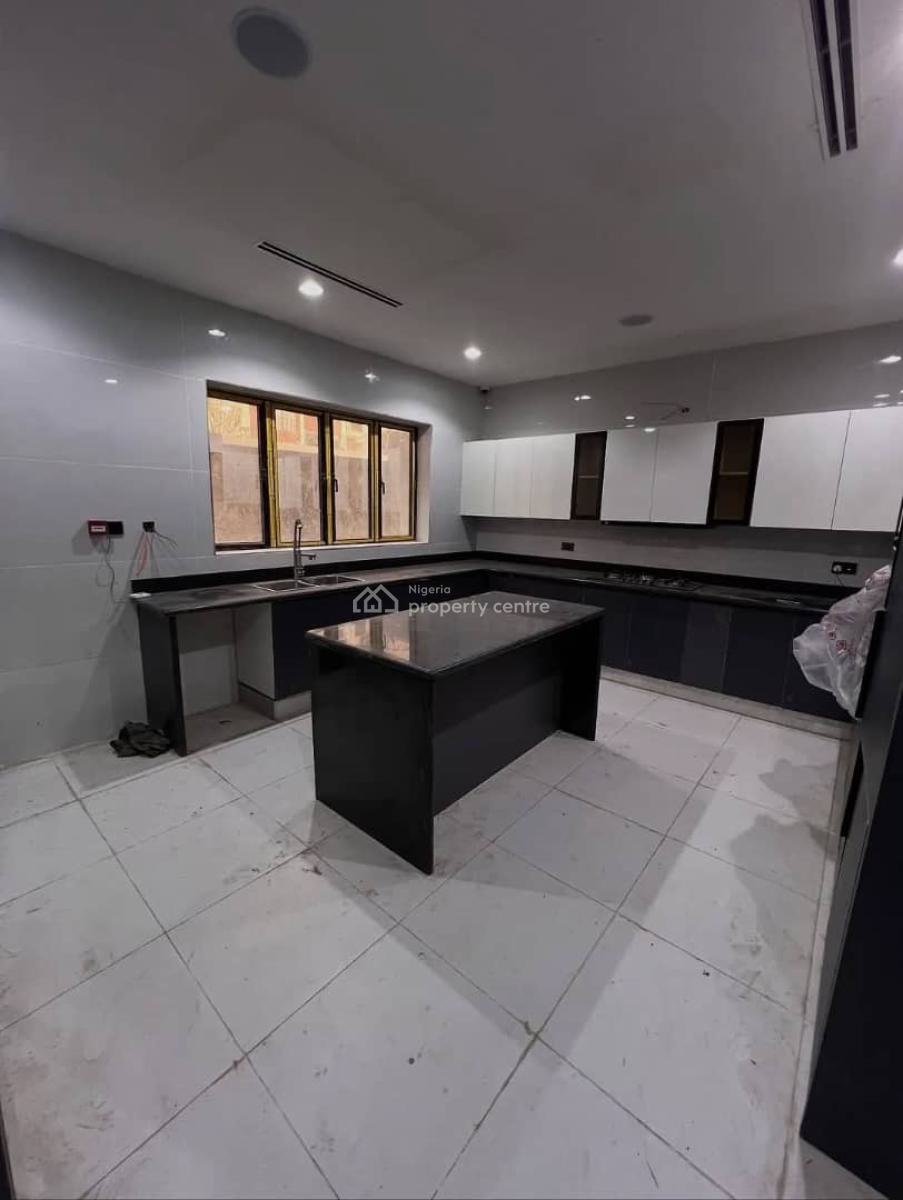 Spacious 6 Bedroom Duplex with Swimming Pool, Guzape District, Abuja, Detached Duplex for Sale