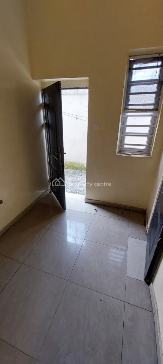 Spacious Boys Quarter with Separate Kitchen, Ologolo, Lekki, Lagos, Terraced Duplex for Rent