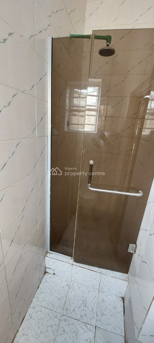 Spacious Boys Quarter with Separate Kitchen, Ologolo, Lekki, Lagos, Terraced Duplex for Rent