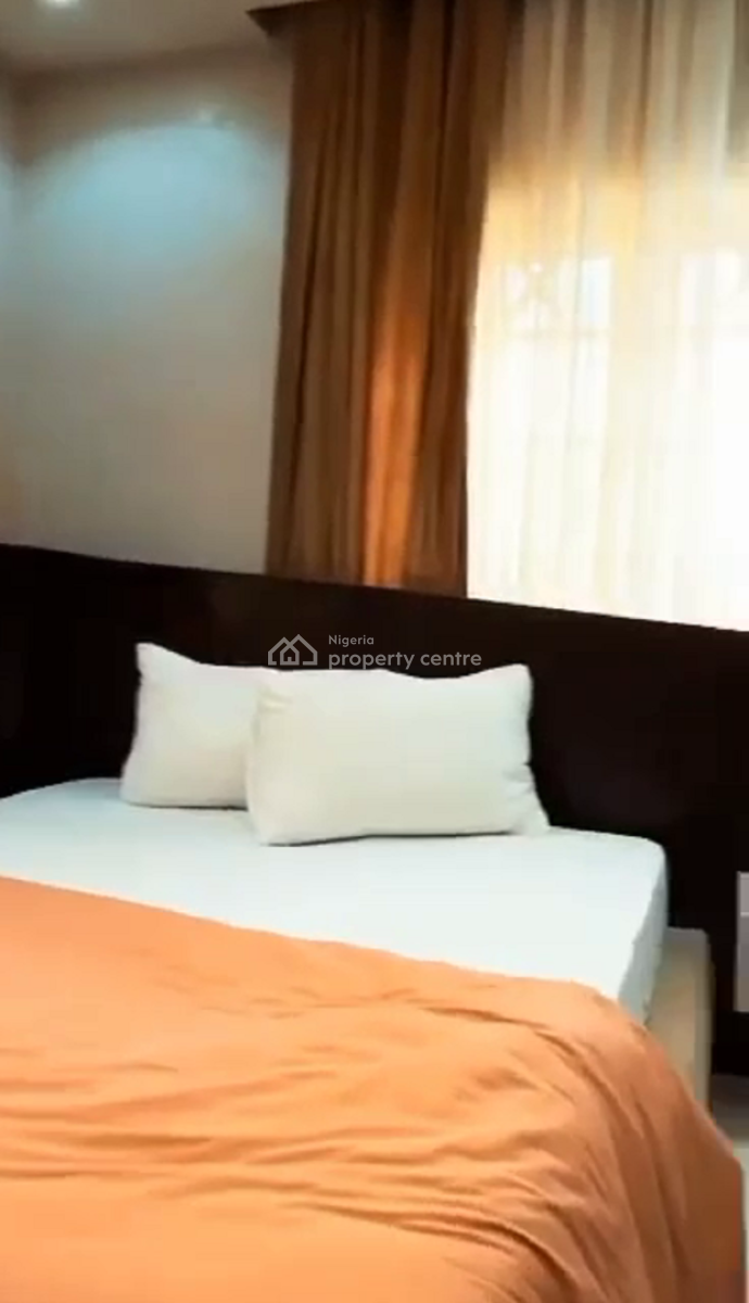 Nicely Furnished 2 Bedroom Apartment, Surulere, Lagos, Flat / Apartment Short Let