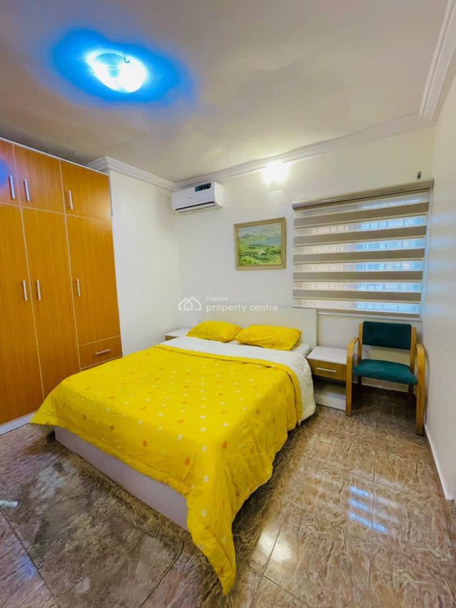 Nicely Furnished 3 Bedroom Apartment, Surulere, Lagos, Flat / Apartment Short Let
