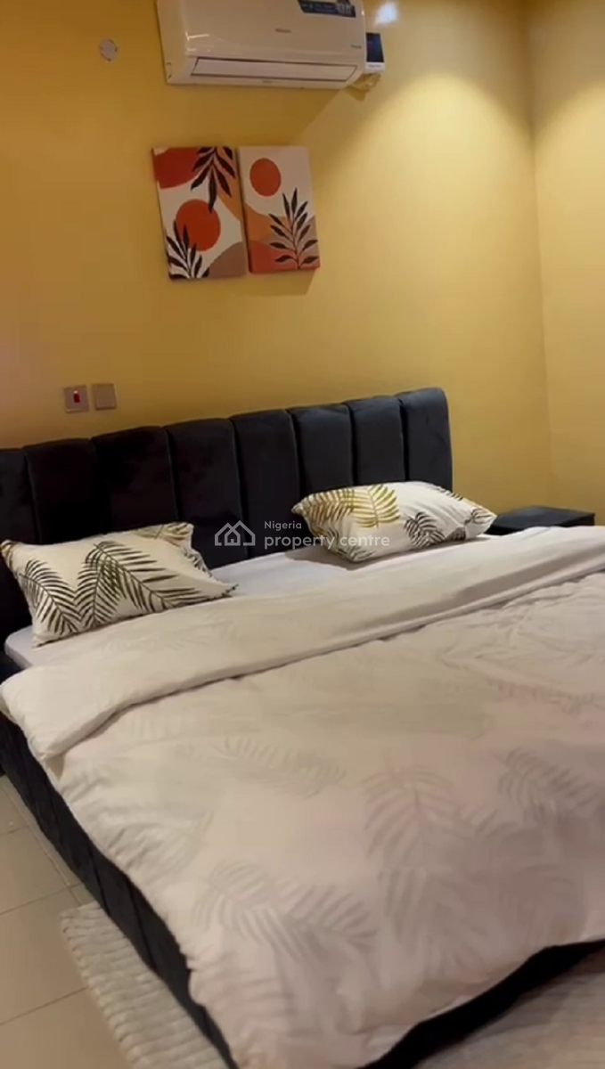 Nicely Furnished 3 Bedroom Apartment, Osapa, Lekki, Lagos, Flat / Apartment Short Let