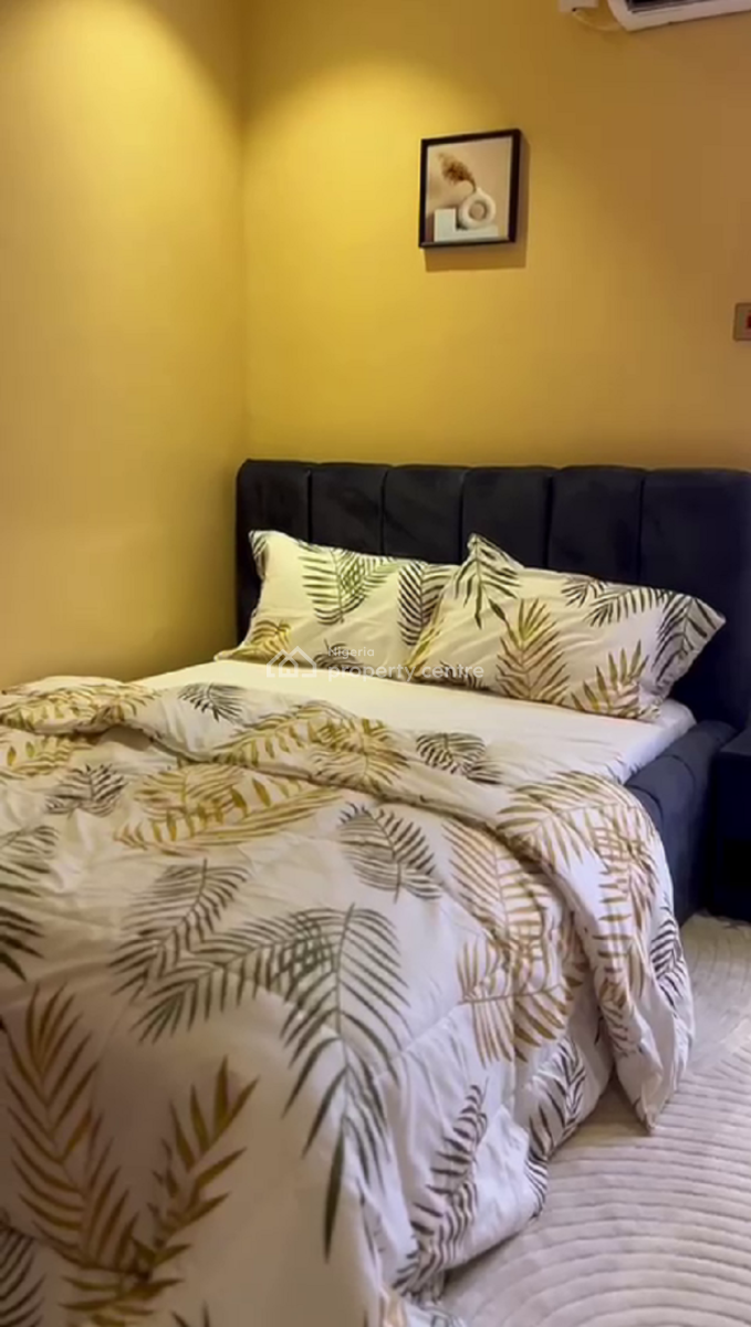 Nicely Furnished 3 Bedroom Apartment, Osapa, Lekki, Lagos, Flat / Apartment Short Let