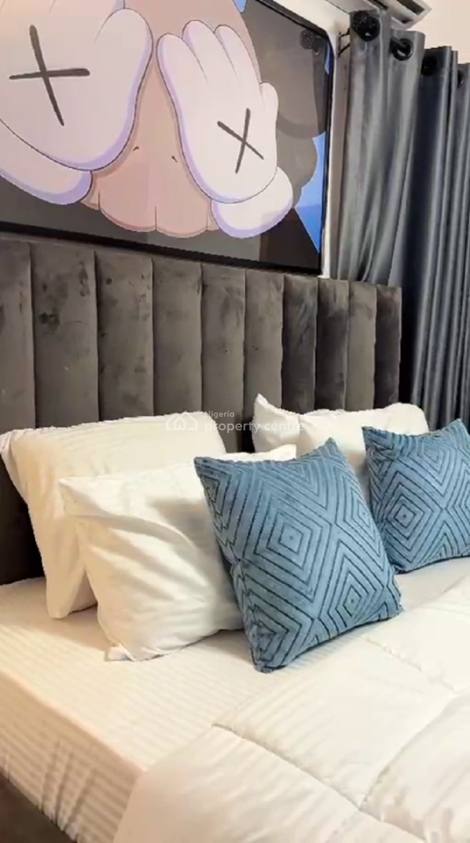 Nicely Furnished 3 Bedroom Apartment, Osapa, Lekki, Lagos, Flat / Apartment Short Let