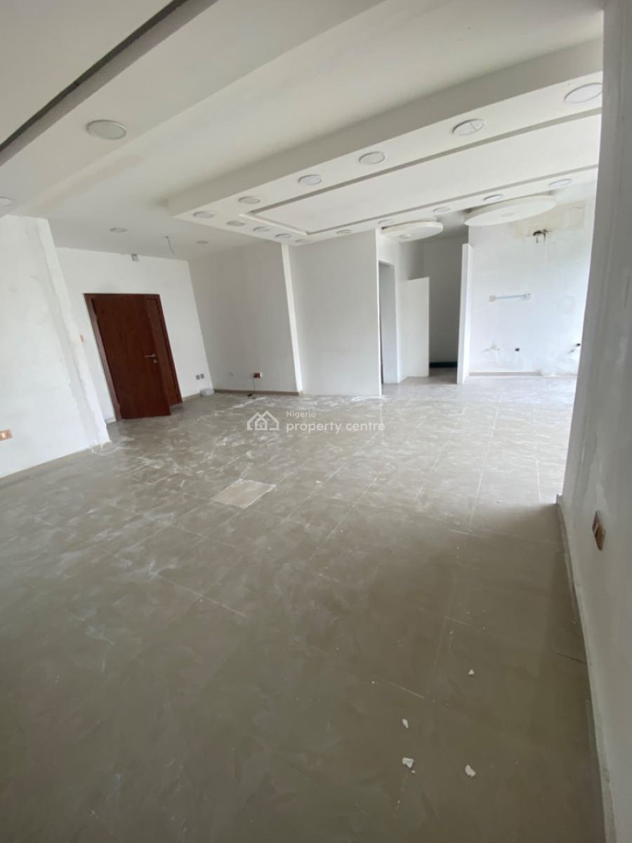Very Spacious Shop Space, Off Emmanuel Abimbola Cole, Lekki Phase 1, Lekki, Lagos, Shop for Rent