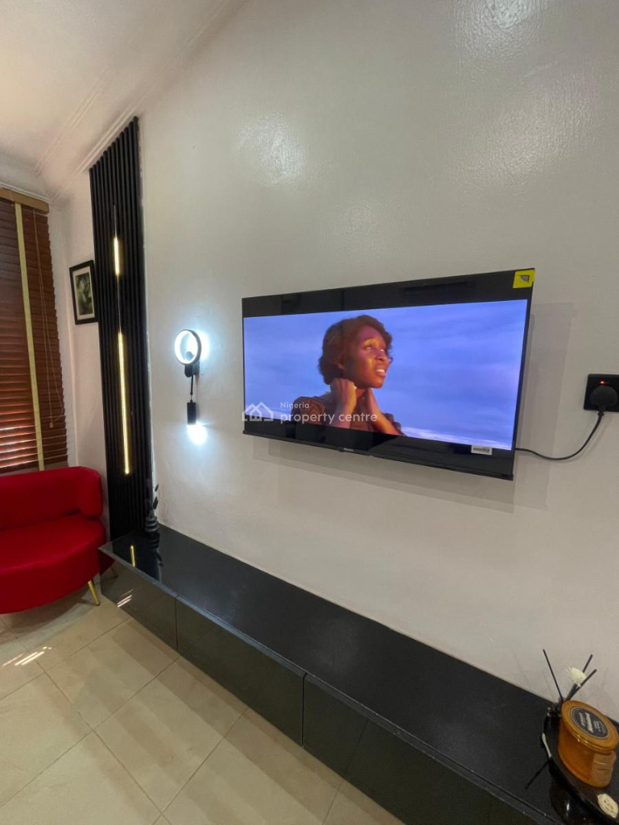 Nicely Furnished Studio Apartment, Osapa, Lekki, Lagos, Flat / Apartment Short Let