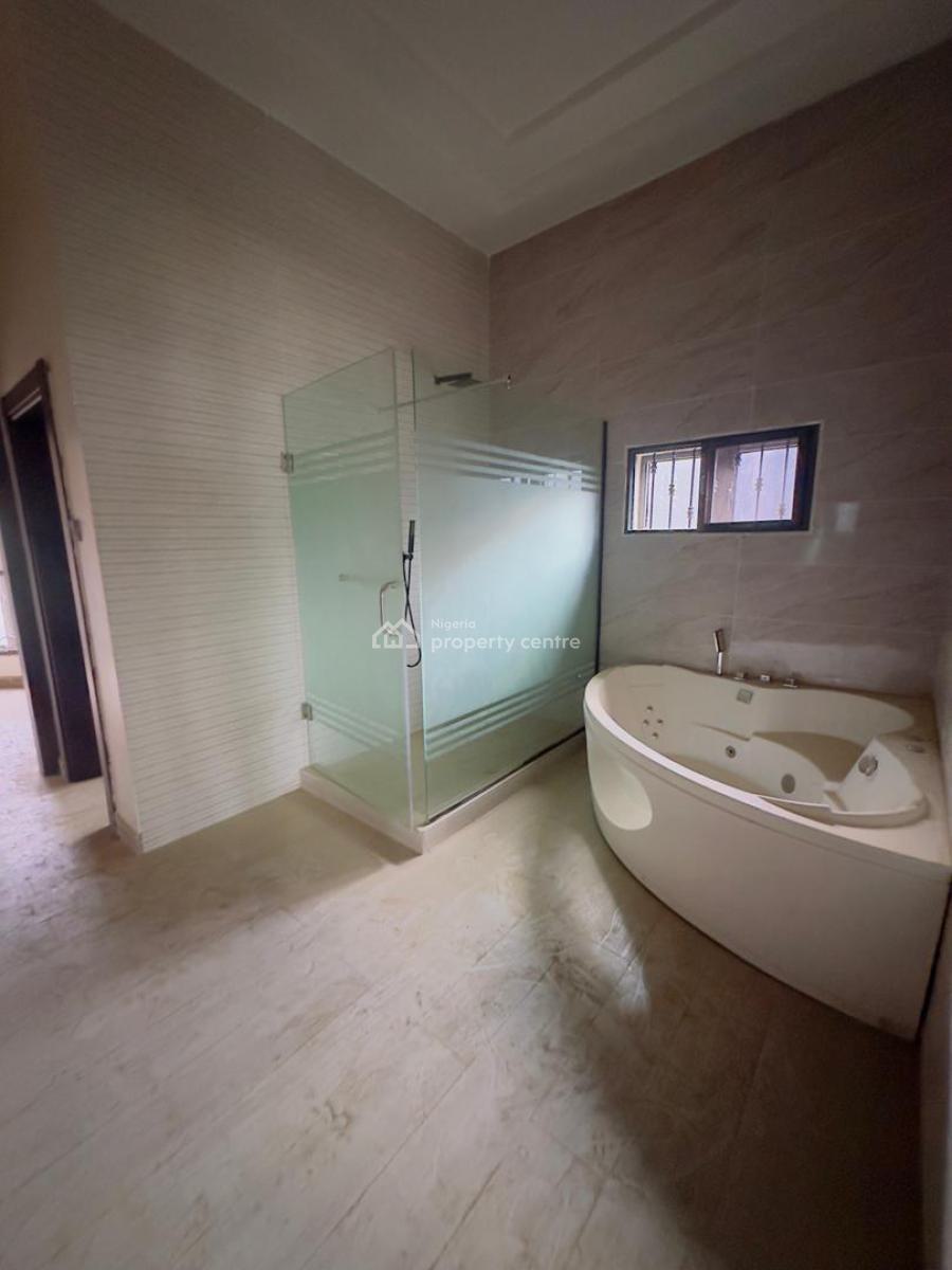 Luxurious 6 Bedrooms Duplex with 2 Rooms Bq, Wuse 2, Abuja, Detached Duplex for Sale