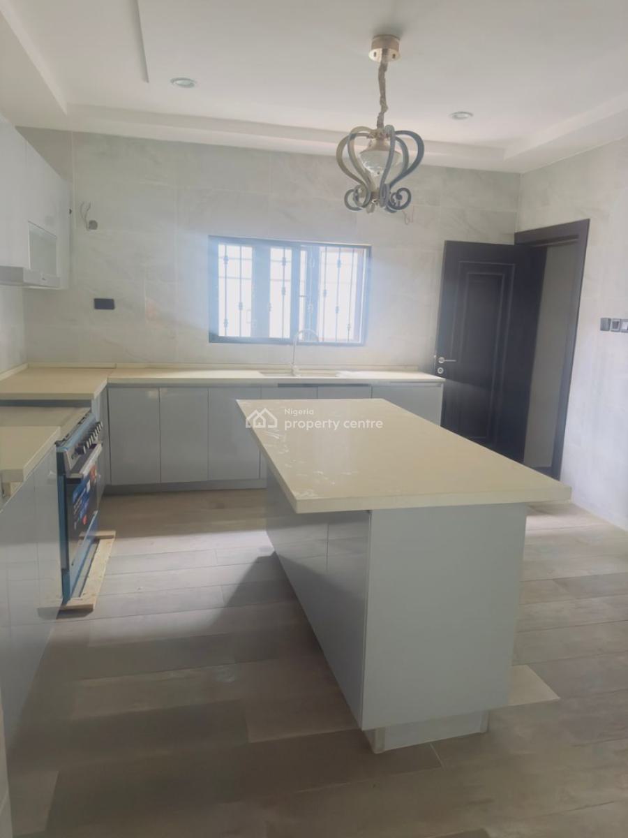 Luxurious 6 Bedrooms Duplex with 2 Rooms Bq, Wuse 2, Abuja, Detached Duplex for Sale