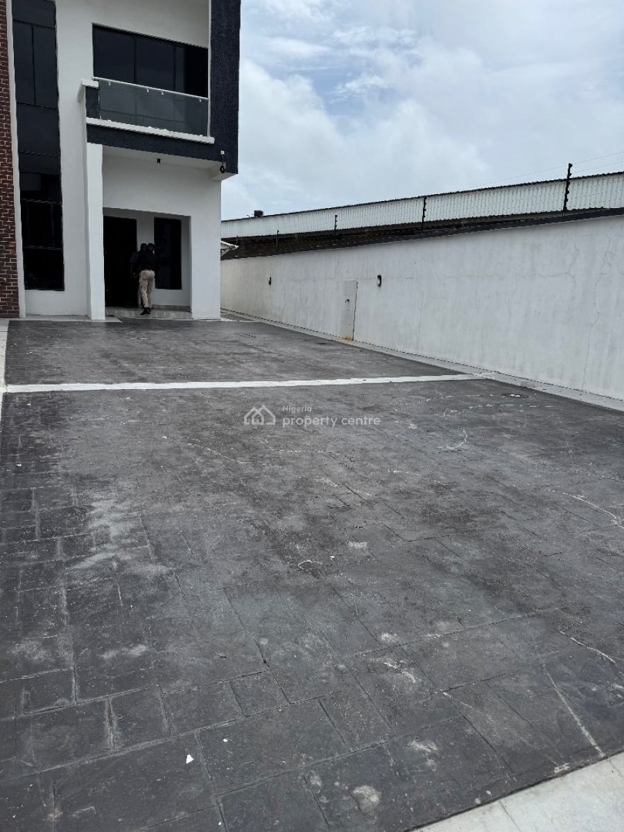 4 Bedrooms Semi Detached House, Ologolo, Lekki, Lagos, Semi-detached Duplex for Sale