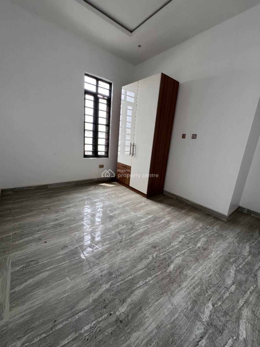 4 Bedrooms Semi Detached House, Ologolo, Lekki, Lagos, Semi-detached Duplex for Sale