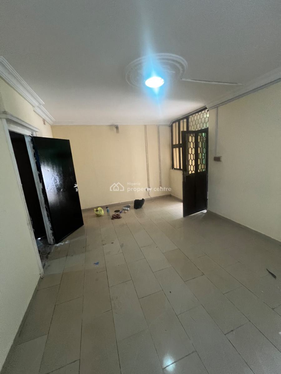 2 Bedroom Flat, Ground Floor, Office/residence, Renovation Ongoing, Wuse Zone (tarred Road), Wuse, Abuja, Flat / Apartment for Rent