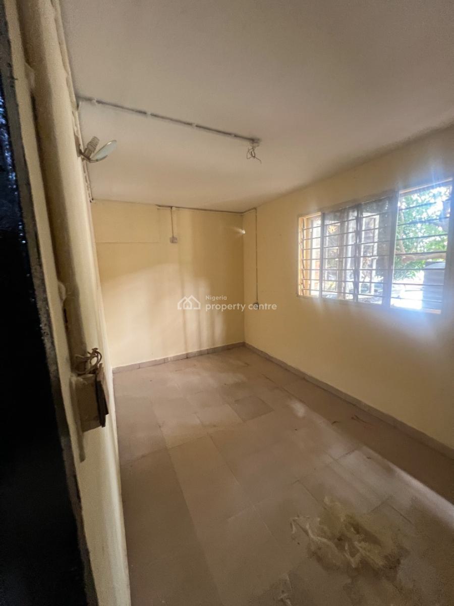 2 Bedroom Flat, Ground Floor, Office/residence, Renovation Ongoing, Wuse Zone (tarred Road), Wuse, Abuja, Flat / Apartment for Rent