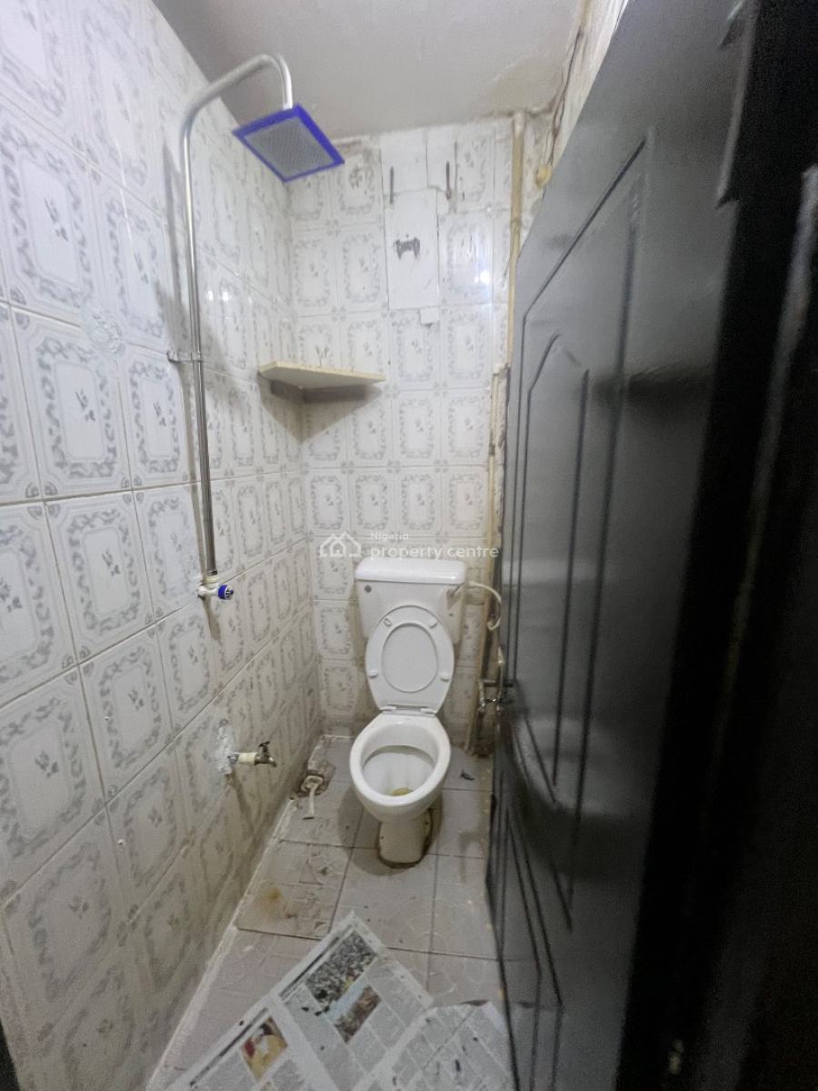 2 Bedroom Flat, Ground Floor, Office/residence, Renovation Ongoing, Wuse Zone (tarred Road), Wuse, Abuja, Flat / Apartment for Rent