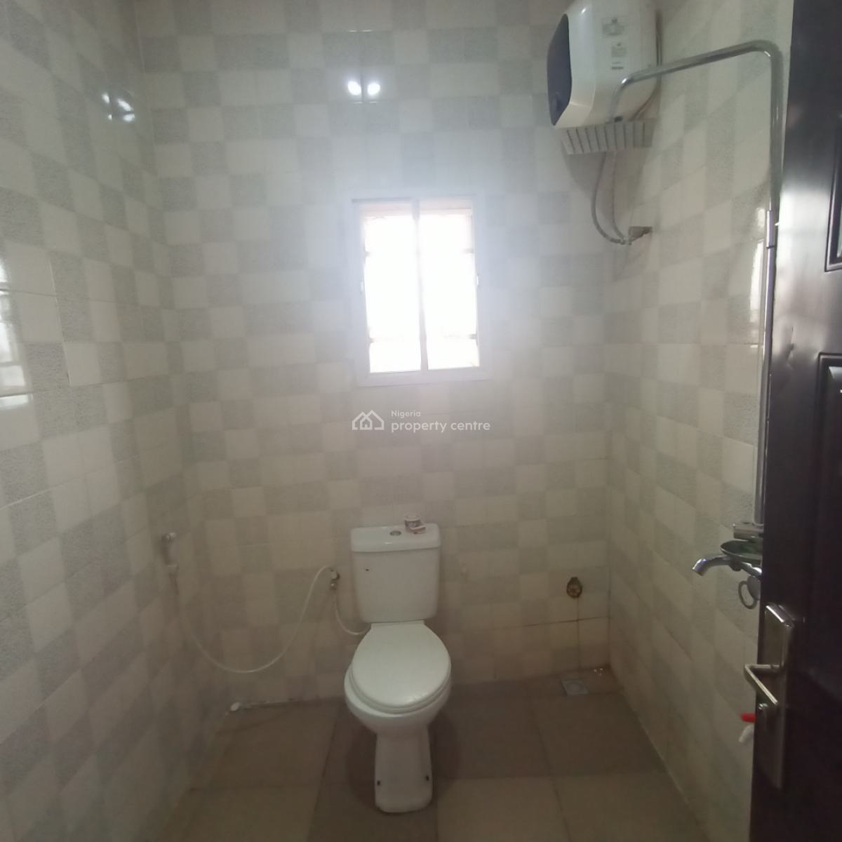 Nicely Done 3 Bedrooms Terraced Duplex with Gazebo, Naf Valley Estate, Asokoro District, Abuja, House for Rent
