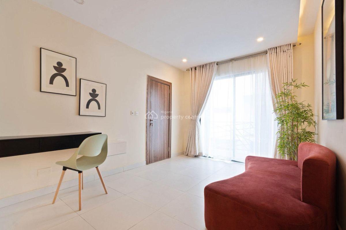 Nicely Furnished 2 Bedroom Apartment, Lekki Phase 1, Lekki, Lagos, Flat / Apartment Short Let