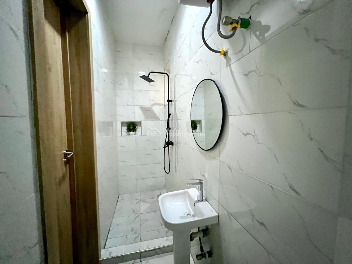 Nicely Furnished 1 Bedroom Apartment, Chevron, Lekki, Lagos, Flat / Apartment Short Let