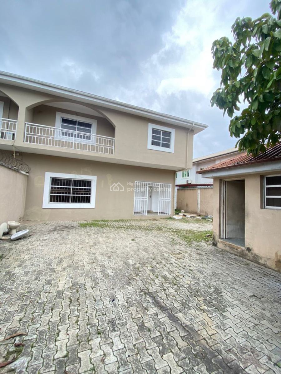 Spacious 5 Bedroom Semidetached Duplex with 2 Room Bq, Lekki Phase 1, Lekki, Lagos, Semi-detached Duplex for Rent