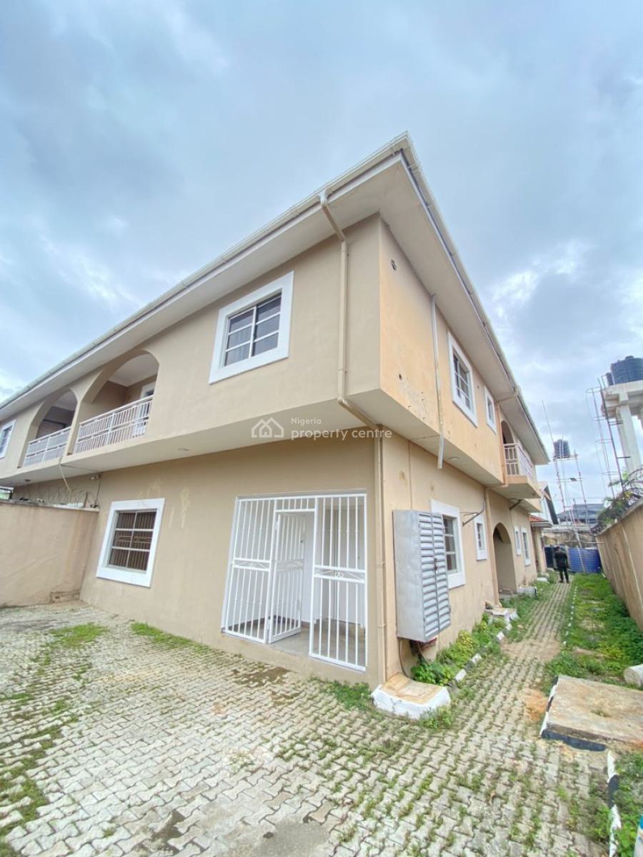 Spacious 5 Bedroom Semidetached Duplex with 2 Room Bq, Lekki Phase 1, Lekki, Lagos, Semi-detached Duplex for Rent