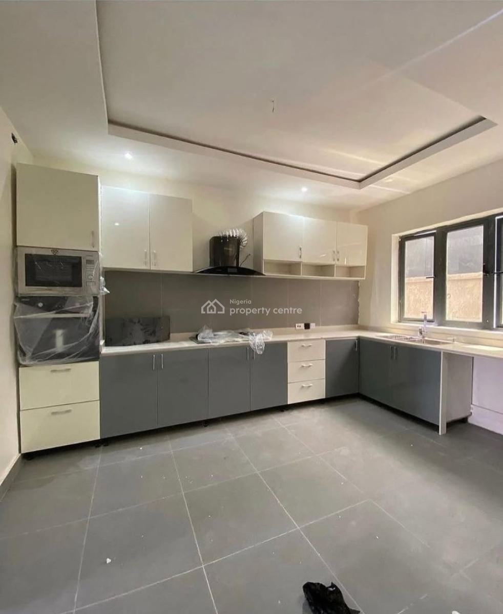 3 Bedroom Apartment with Swimming Pool, Ologolo, Lekki, Lagos, Flat / Apartment for Rent