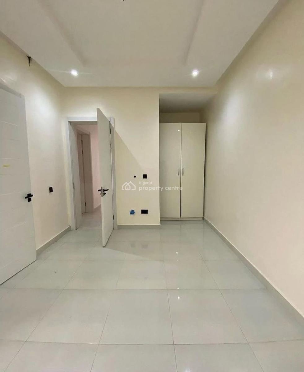 3 Bedroom Apartment with Swimming Pool, Ologolo, Lekki, Lagos, Flat / Apartment for Rent