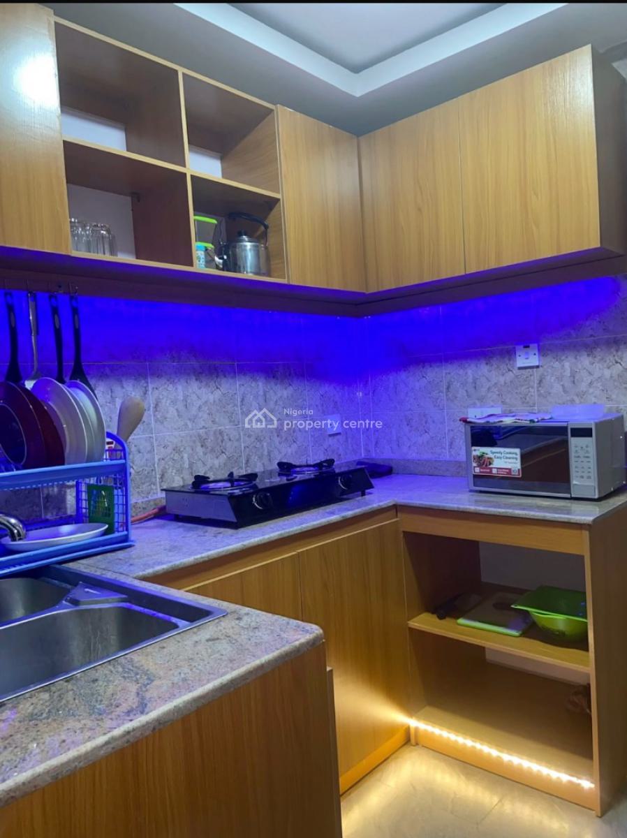 Nicely Furnished 2 Bedroom Apartment, Gbagada, Lagos, Flat / Apartment Short Let
