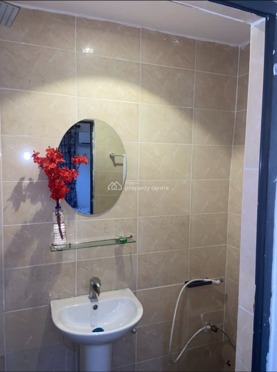 Nicely Furnished 2 Bedroom Apartment, Gbagada, Lagos, Flat / Apartment Short Let