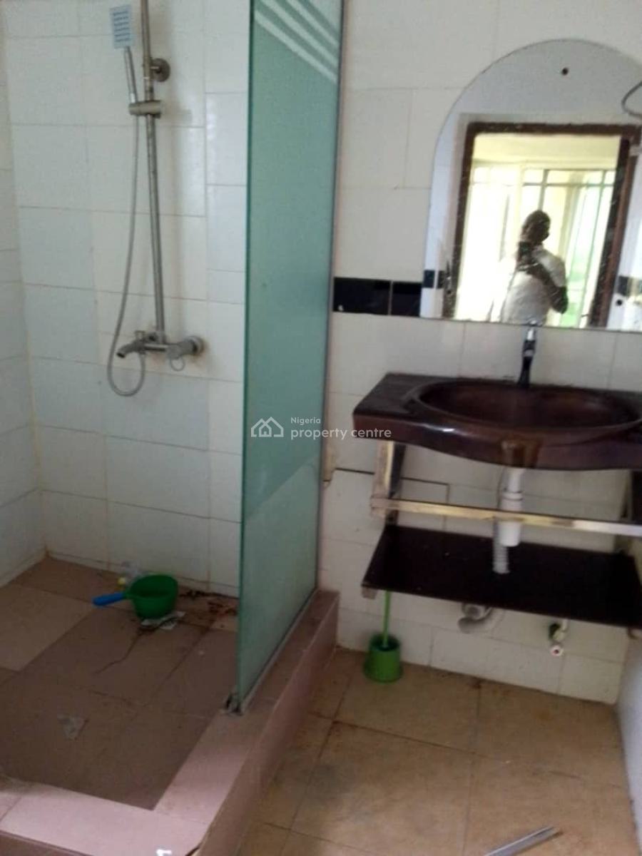 Renovated 2-bedroom Apartment, New Road Alpha Beach Chevron, Lekki, Lagos, Flat / Apartment for Rent