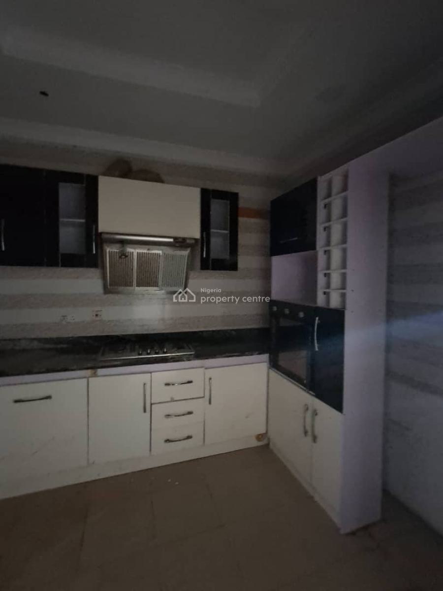 Renovated 2 Bedrooms Apartment, New Road, Alpha Beach, Chevron, Lekki, Lagos, Flat / Apartment for Rent