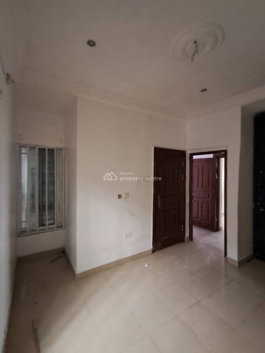 Renovated 2 Bedrooms Apartment, New Road, Alpha Beach, Chevron, Lekki, Lagos, Flat / Apartment for Rent