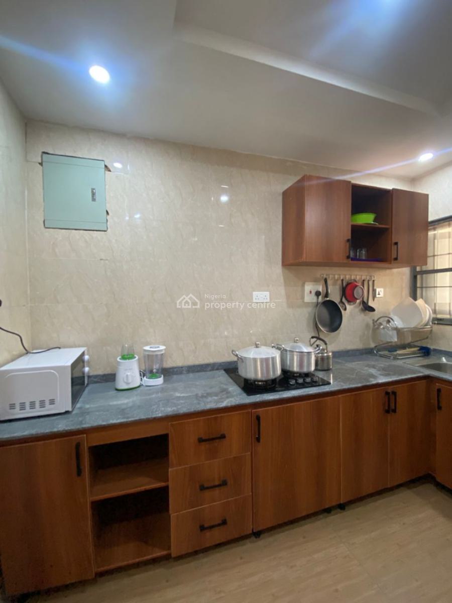Nicely Furnished 2 Bedroom Apartment, Gbagada, Lagos, Flat / Apartment Short Let
