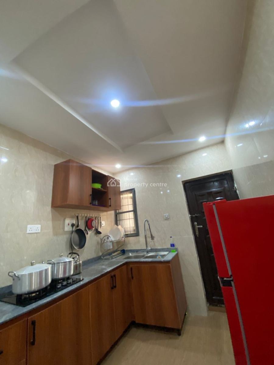 Nicely Furnished 2 Bedroom Apartment, Gbagada, Lagos, Flat / Apartment Short Let