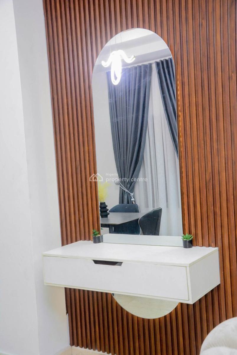 Nicely Funnished 2 Bedroom Apartment, Ikeja Gra, Ikeja, Lagos, Flat / Apartment Short Let